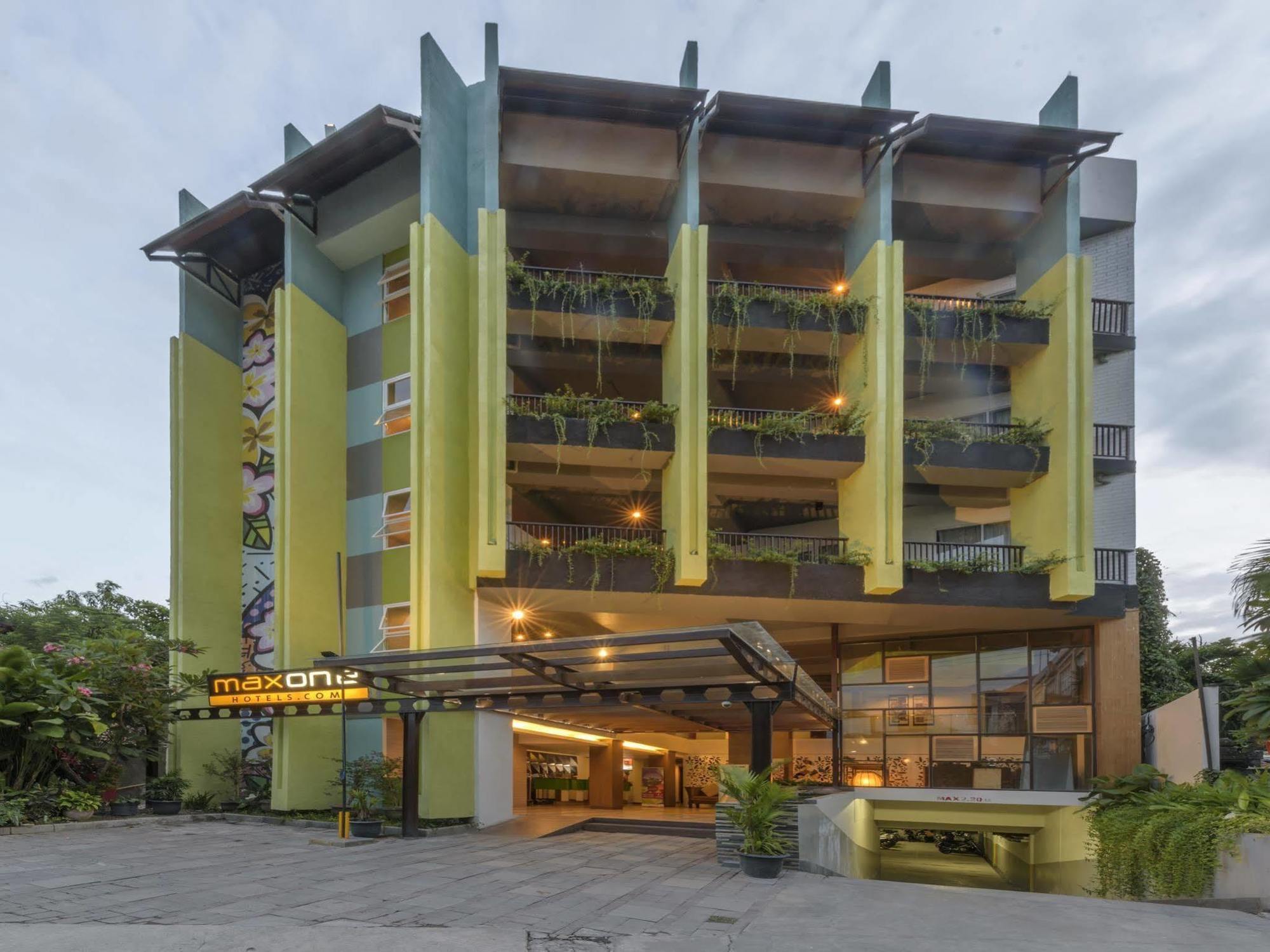 Airy Premier Cendrawasih 28 Kuta Bali