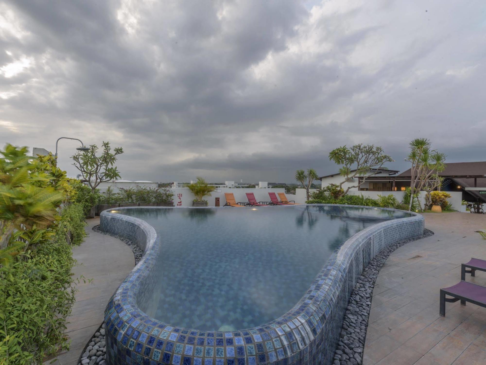 Airy Premier Cendrawasih 28 Kuta Bali Hotel 3*