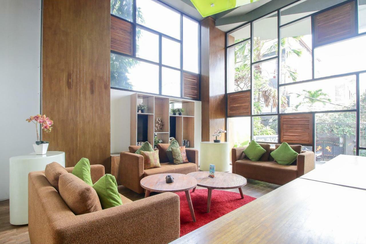 Hotel Airy Premier Cendrawasih 28 Kuta Bali 3*