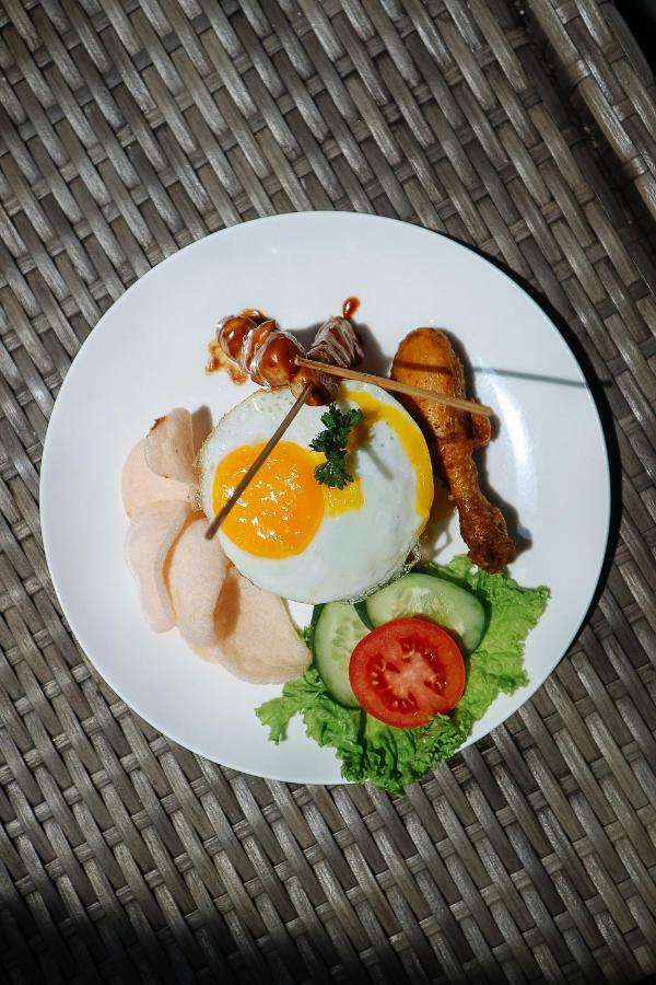 Airy Premier Cendrawasih 28 Kuta Bali Hotel